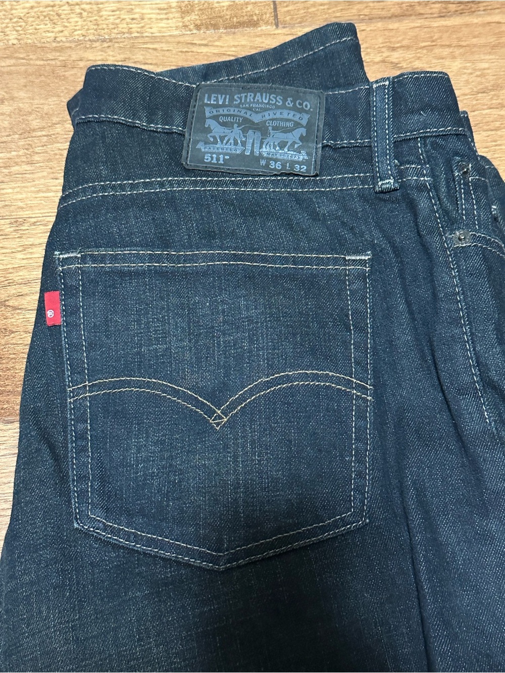 Levi's Relaxed Fit Men's Jeans in Dark Indigo Blue